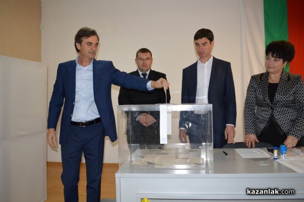 Старейшините Дочев, Ибушев и Влайков съветваха новите старейшини в Общинския съвет