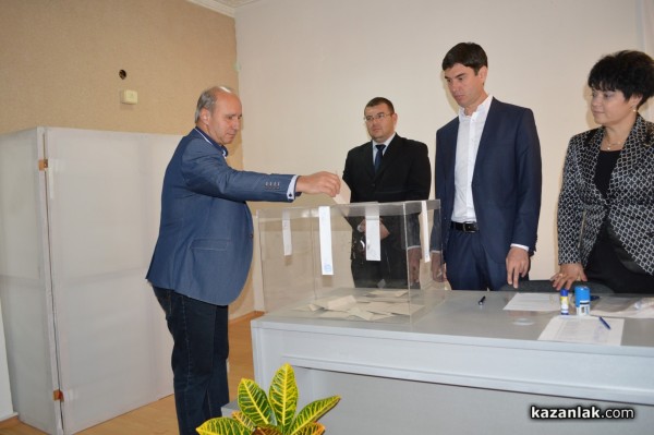 Старейшините Дочев, Ибушев и Влайков съветваха новите старейшини в Общинския съвет