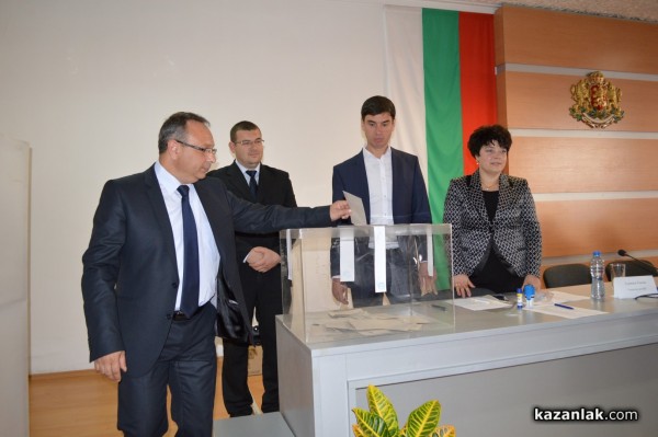 Старейшините Дочев, Ибушев и Влайков съветваха новите старейшини в Общинския съвет