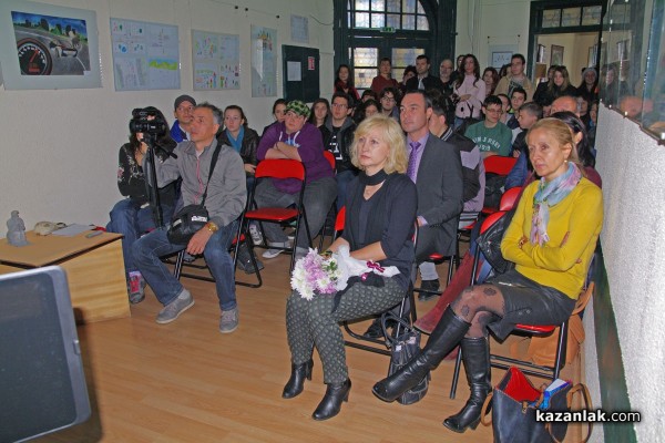 Общинска библиотека “Искра“ впечатли с нови технологии