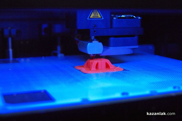 Общинска библиотека “Искра“ впечатли с нови технологии