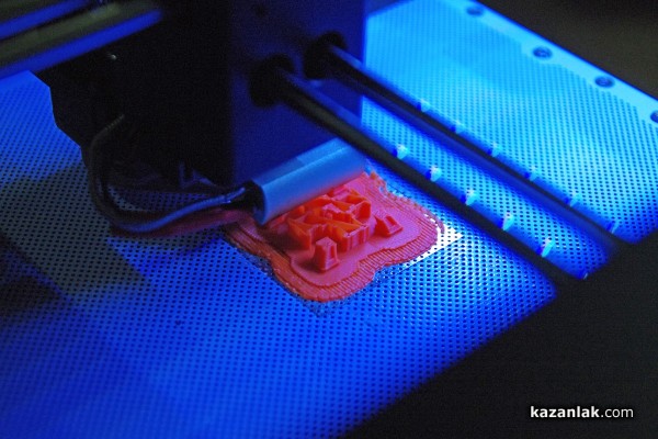 Общинска библиотека “Искра“ впечатли с нови технологии