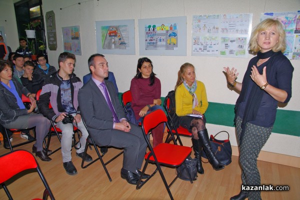 Общинска библиотека “Искра“ впечатли с нови технологии