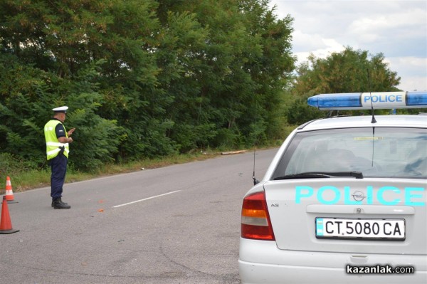 Засилват се полицейските проверки в областта заради атентатите в Париж / Новини от Казанлък