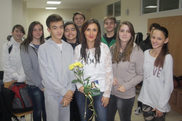 Казанлъшка ученичка с награда от национален поетичен конкурс / Новини от Казанлък