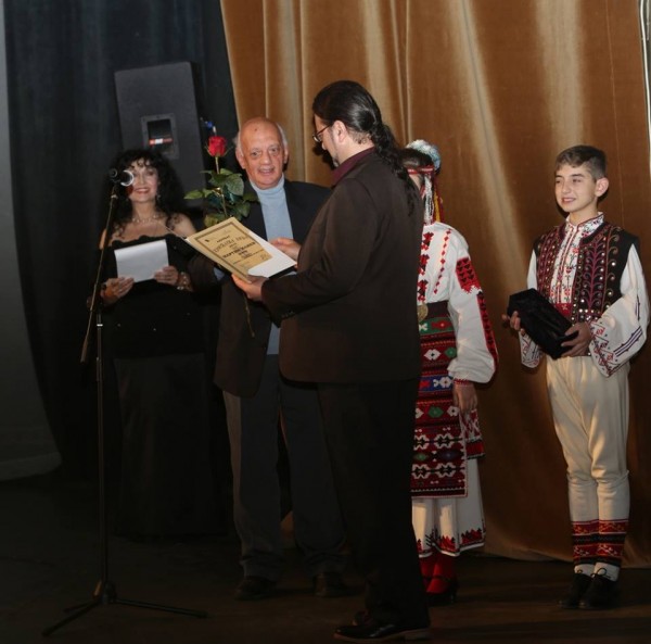 “Кристална лира“ за 2015-а получи казанлъшки тенор