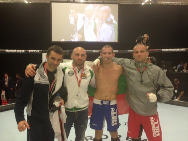 Сребро и бронз за казанлъшките ММА бойци на Европейското в Бирмингам