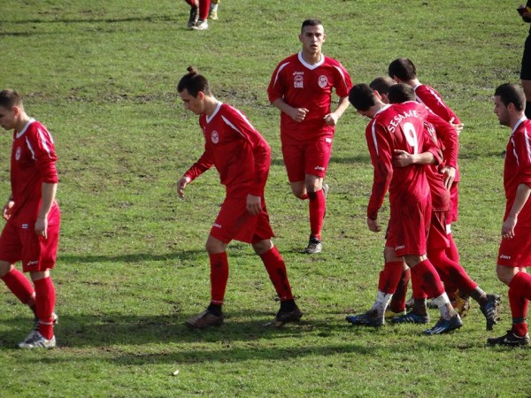 Розите се върнаха от 2 гола пасив, но паднаха в Пловдив