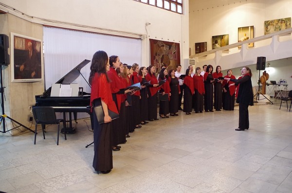 Фондация „Петя Павлович” отличи с награда Младен Станев, диригент на хор „Петко Стайнов”