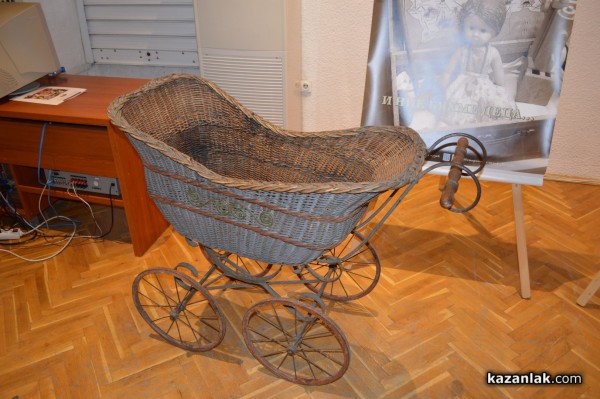 Играчки от миналото представя Историческият музей