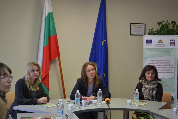 Община Казанлък проведе заключителна пресконференция по проект