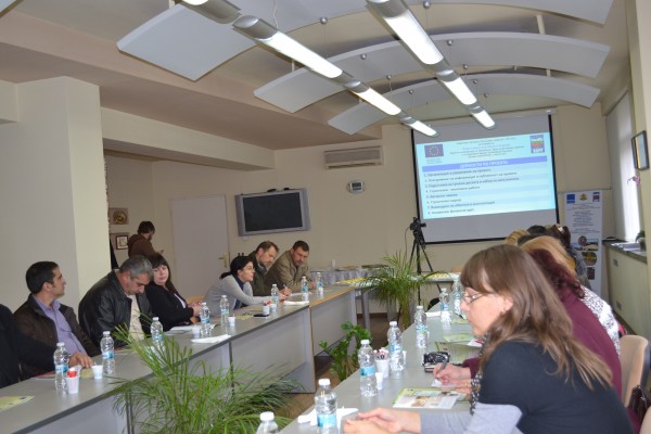 Община Казанлък проведе заключителна пресконференция по проект