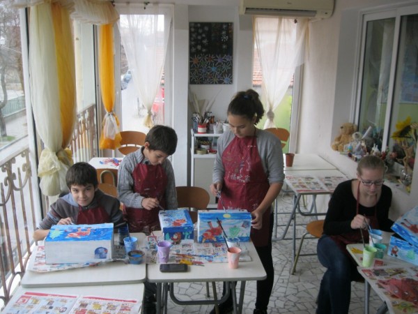 Коледни ателиета в галерия “Ателието“