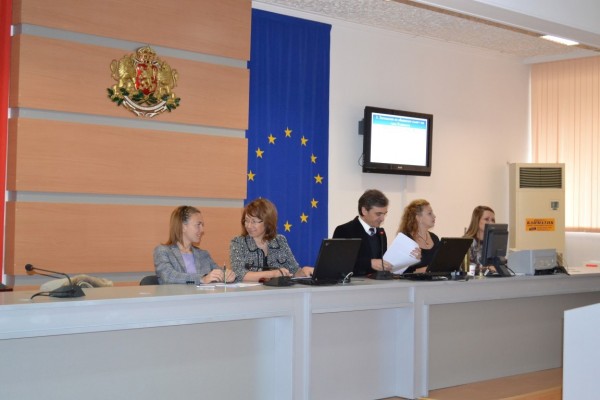 Общински съвет - гр. Казанлък прие 40 от 43-и точки в дневния ред на Заседание №3