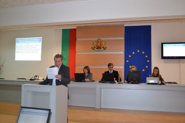 Общински съвет - гр. Казанлък прие 40 от 43-и точки в дневния ред на Заседание №3