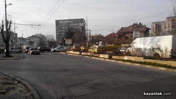 Възрастен колоездач е с комоцио след катастрофа