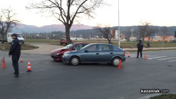 Катастрофа до Младежкия дом