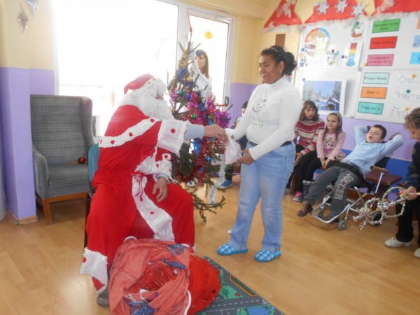 БСП-Казанлък с коледни инициативи