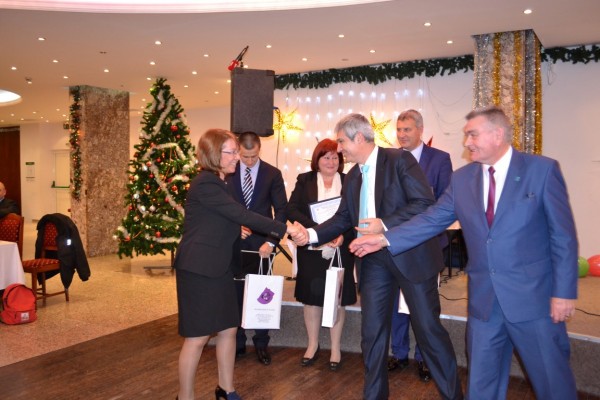 Кметът на Казанлък с приз от СБУ за най-добър социален партньор за 2015 година / Новини от Казанлък