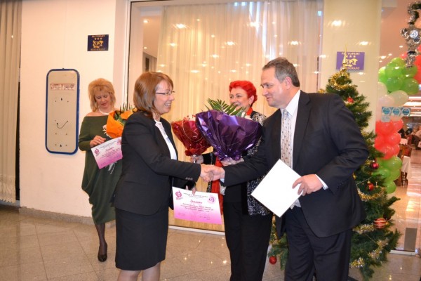 Кметът на Казанлък с приз от СБУ за най-добър социален партньор за 2015 година