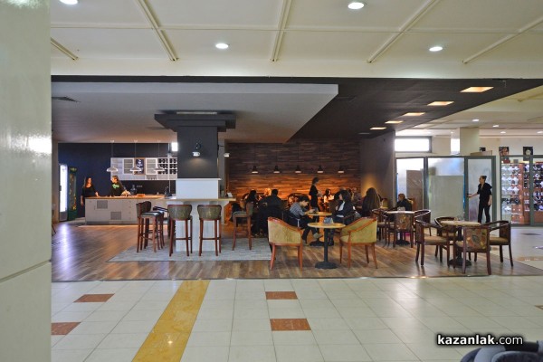 Днес отвори новото Coffee Place в Универмага