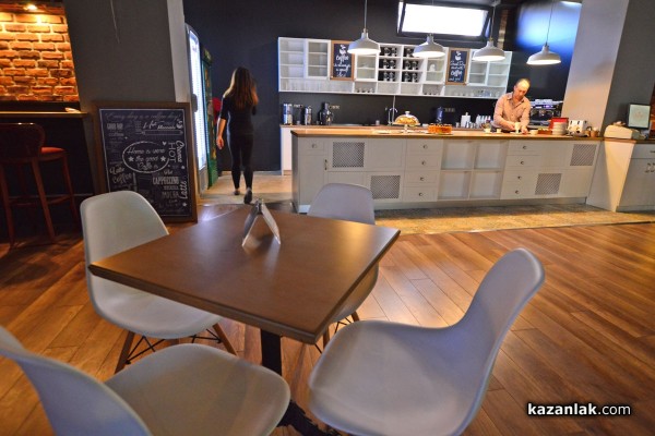 Днес отвори новото Coffee Place в Универмага