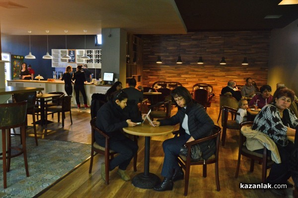 Днес отвори новото Coffee Place в Универмага