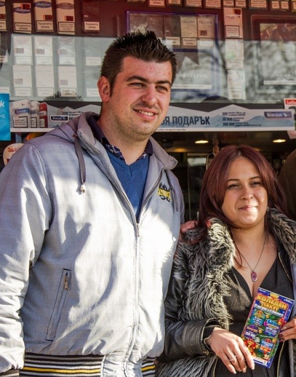 Историите на българите, които промениха живота си за един миг с Lafka! Късметът чака и вас на съседния ъгъл!