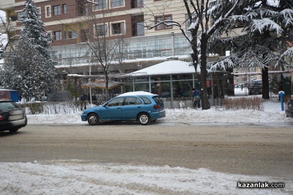 До 1000 лв. глоба ако не почистим снега пред входовете си