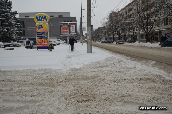 До 1000 лв. глоба ако не почистим снега пред входовете си