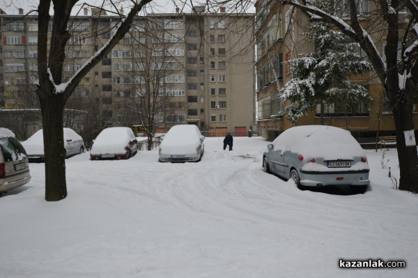До 1000 лв. глоба ако не почистим снега пред входовете си