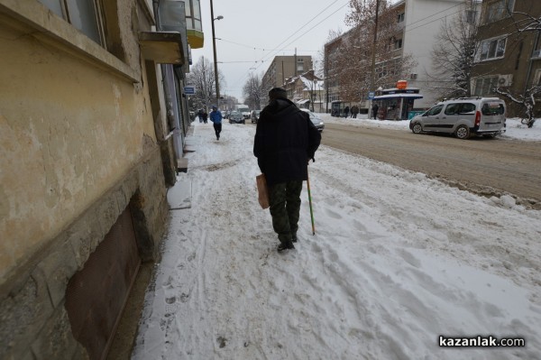 До 1000 лв. глоба ако не почистим снега пред входовете си