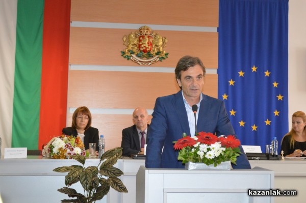 Извънредна сесия на Общинския съвет за бюджета / Новини от Казанлък