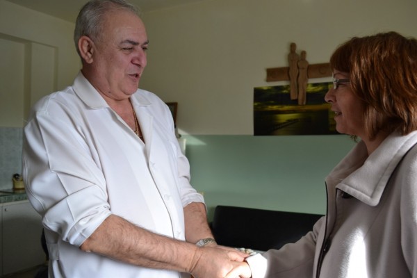 Кметът на Община Казанлък дари компютър на АГ-отделението към МБАЛ „Проф. д-р Христо Стамболски“