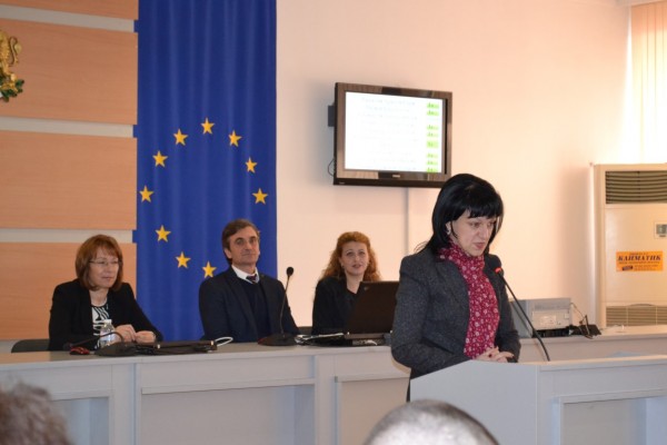 Общински съвет гласува новото ръководство на Фондация „Чудомир“, гр. Казанлък