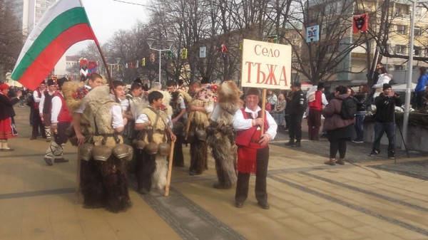 Кукерите от региона обраха медали на фестивала в Перник