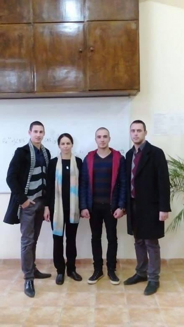 Ученици на ПГ „Иван Хаджиенов” с награда от конкурс „Студент за един ден”