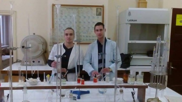 Ученици на ПГ „Иван Хаджиенов” с награда от конкурс „Студент за един ден”