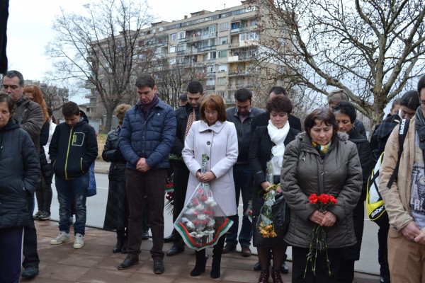 Град Казанлък отбеляза 143 години от обесването на Васил Левски / Новини от Казанлък