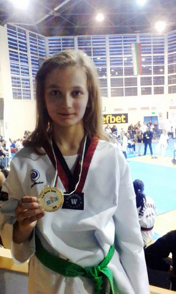  11 медала спечелиха таекуондистите на „Кентавър“ на Международен турнир в София