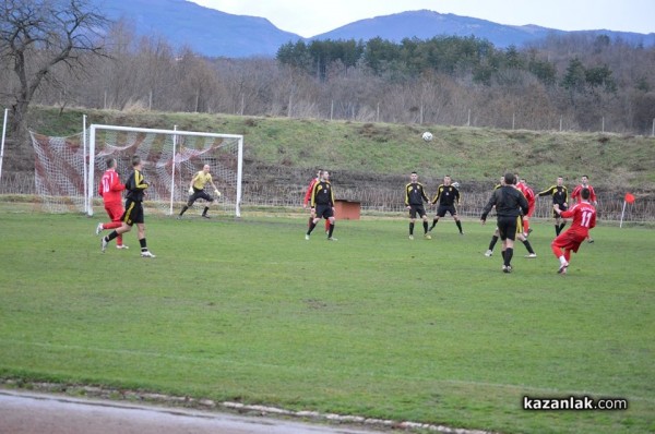 “Розова долина“ разби “Миньор“ /Раднево/
