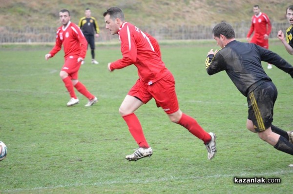 “Розова долина“ разби “Миньор“ /Раднево/