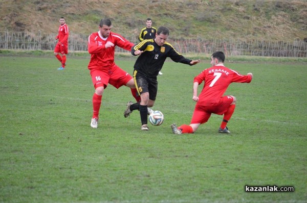 “Розова долина“ разби “Миньор“ /Раднево/