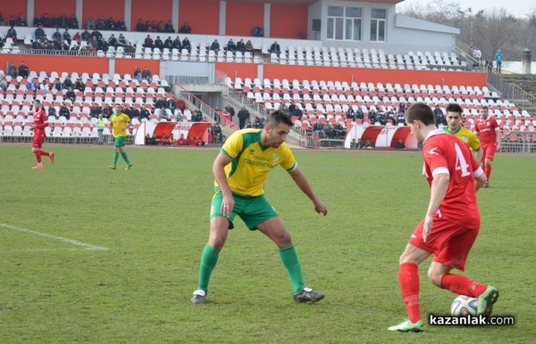 Футбол: Розова долина - Свиленград