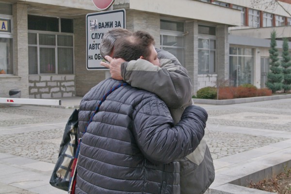 Центровете за възрастни и деца с увреждания дариха казанлъчани с мартеници и усмивки