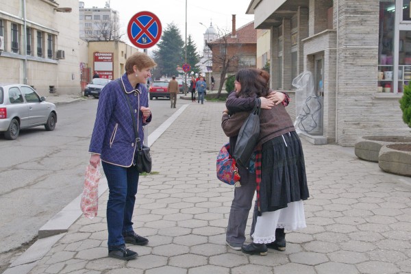 Центровете за възрастни и деца с увреждания дариха казанлъчани с мартеници и усмивки