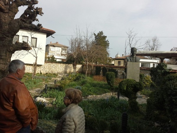 Съчетание на винен с културен туризъм изследваха казанлъшки хотелиери