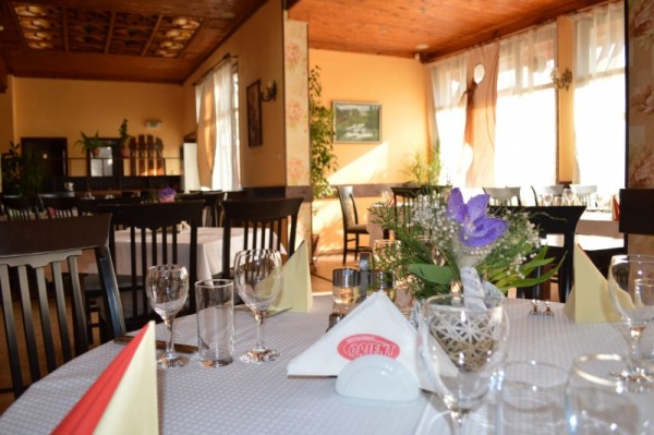 На 8 март в Ресторант “ОРИЕНТ“ / Новини от Казанлък