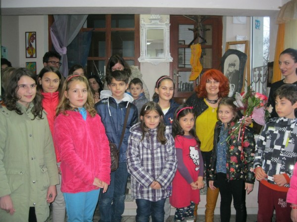 В навечерието на 8-ми март в галерия „Ателието“ показаха „Българските мадони“