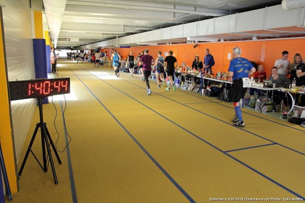 Ради Милев е първия българин с участие в ултрамаратон на закрито